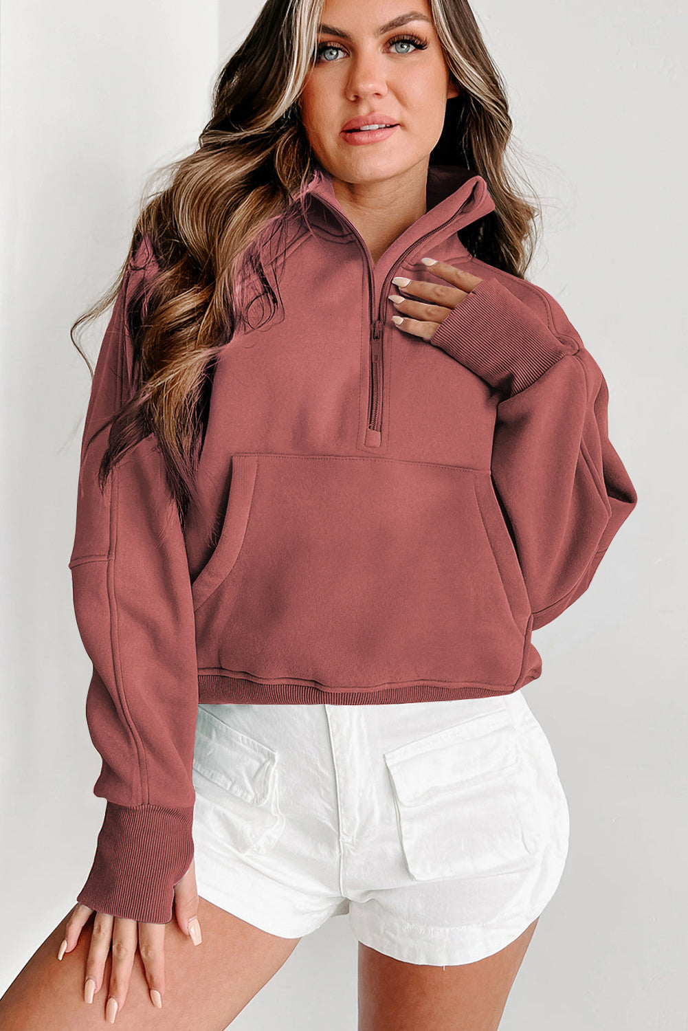 8 Cozy fall hoodie trends 2024 for Every Body