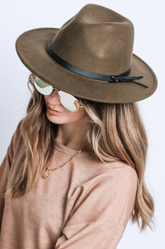 Panama Style Wide Brim Classic Felt Fedora