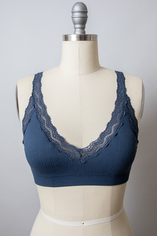 Cropped Lace Trim Padded Bralette