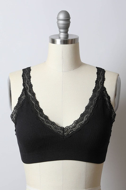 Cropped Lace Trim Padded Bralette