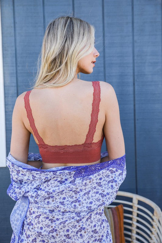Cropped Lace Trim Padded Bralette