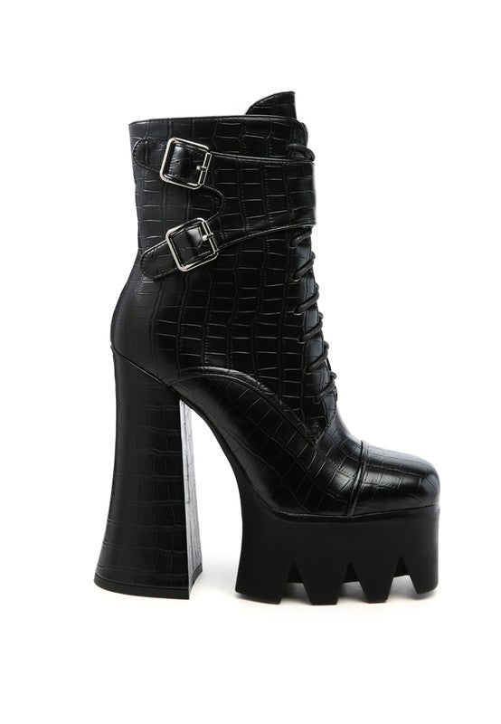 Stomper Side Zipper Opening Platform Combat Boot