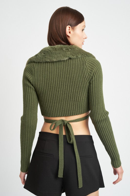 Cropped V-neck Cardigan Sweater with Fur Collar