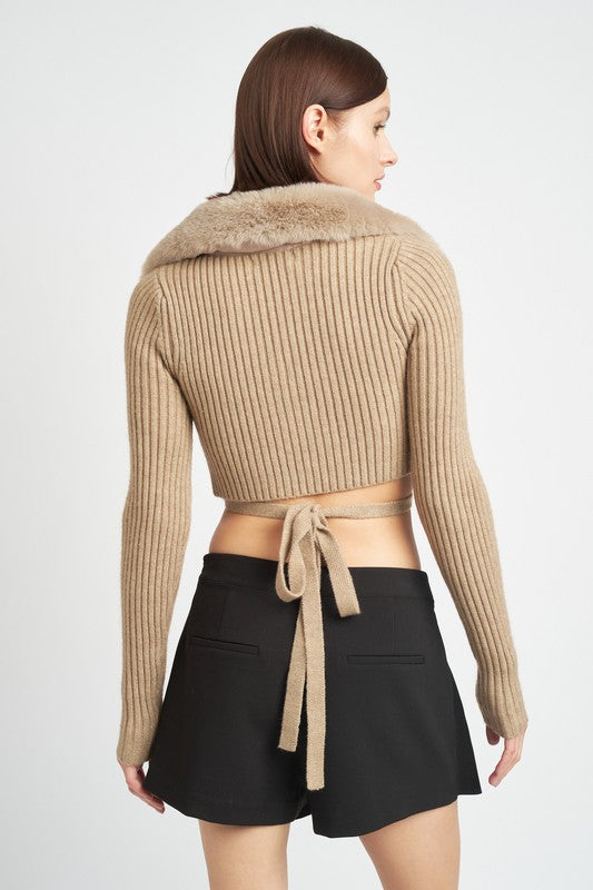 Cropped V-neck Cardigan Sweater with Fur Collar