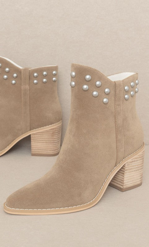 Casual Slip On Studded Collar 3" Booties