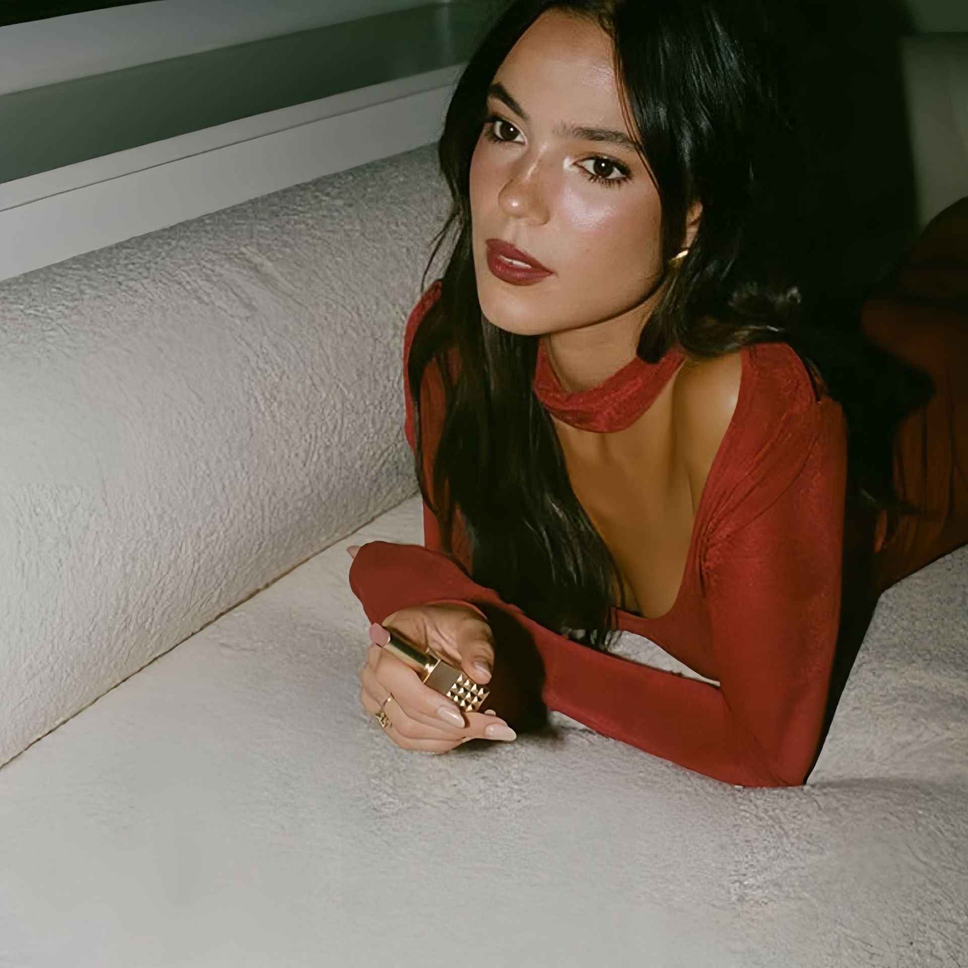 Elegant Red Low-Cut Bodycon Dress - Collarless Bodycon Gown