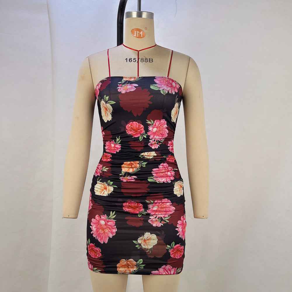 Strapless waist bag and hip cinching dress