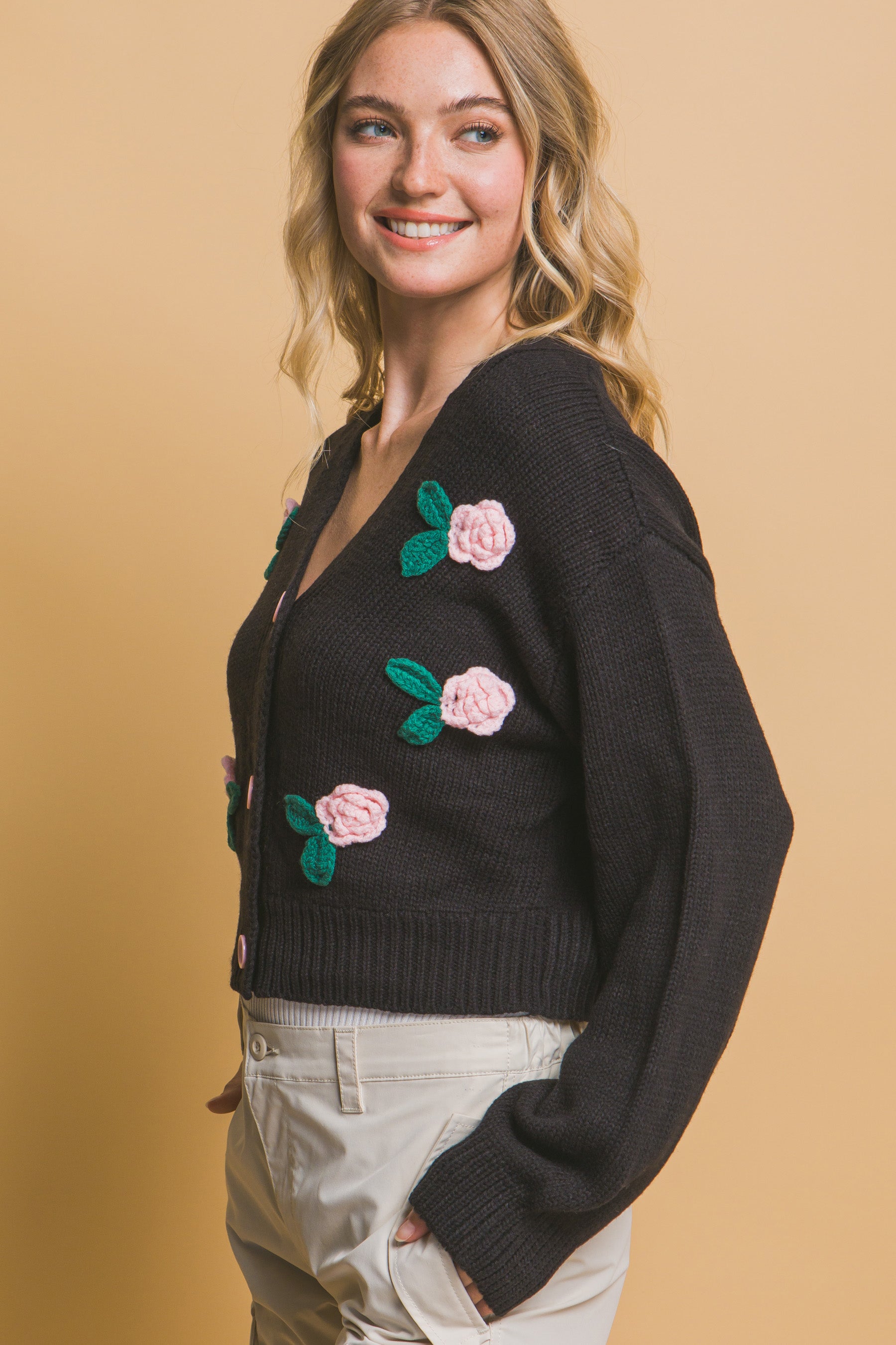 Black Mid Cropped Flower Cardigan