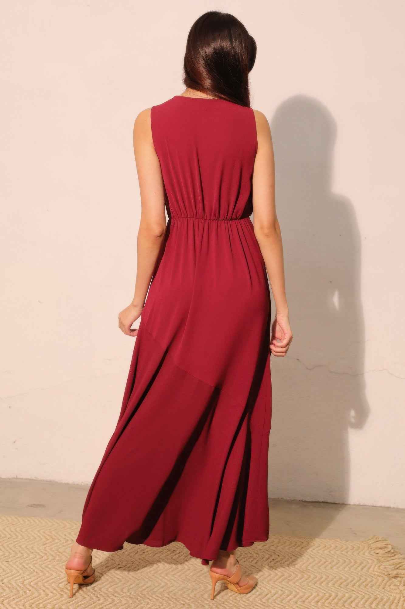 Textured Solid V-neck Maxi Dress