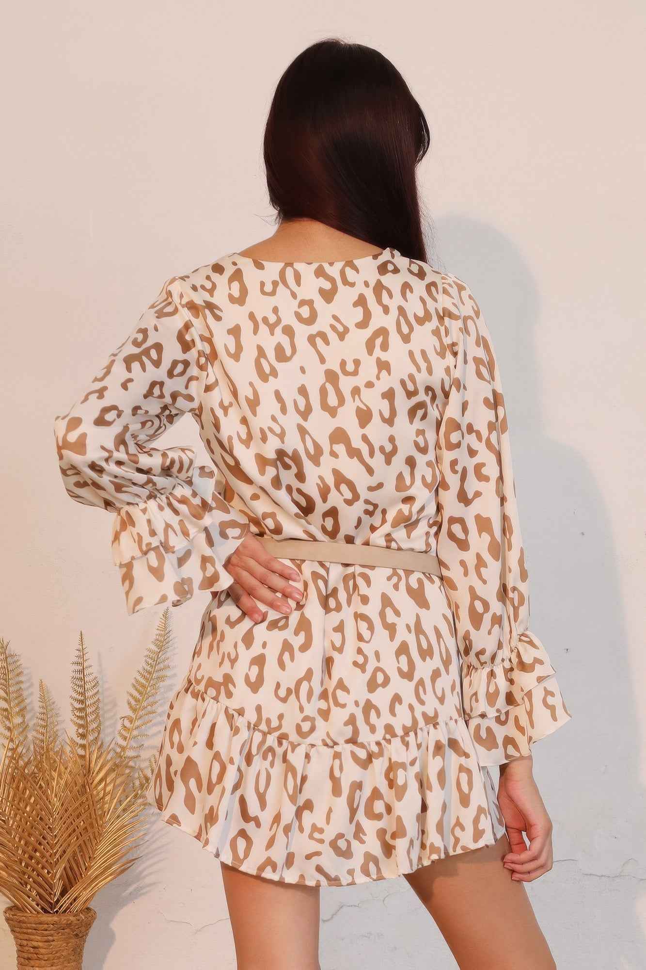 Simple Leopard Dress With Ruffle Cuff