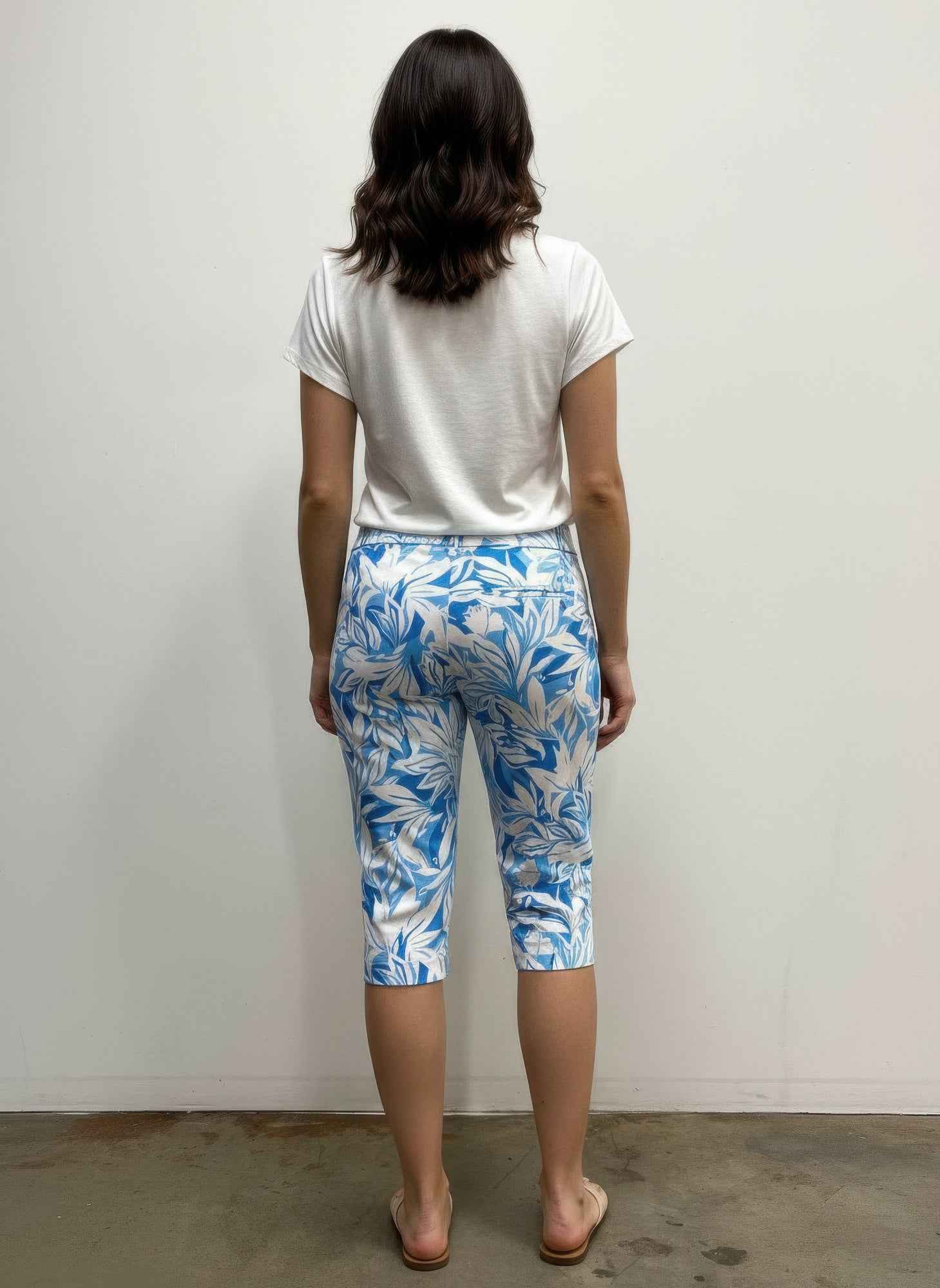 Pull-On Capri Pants - Summer Print Style