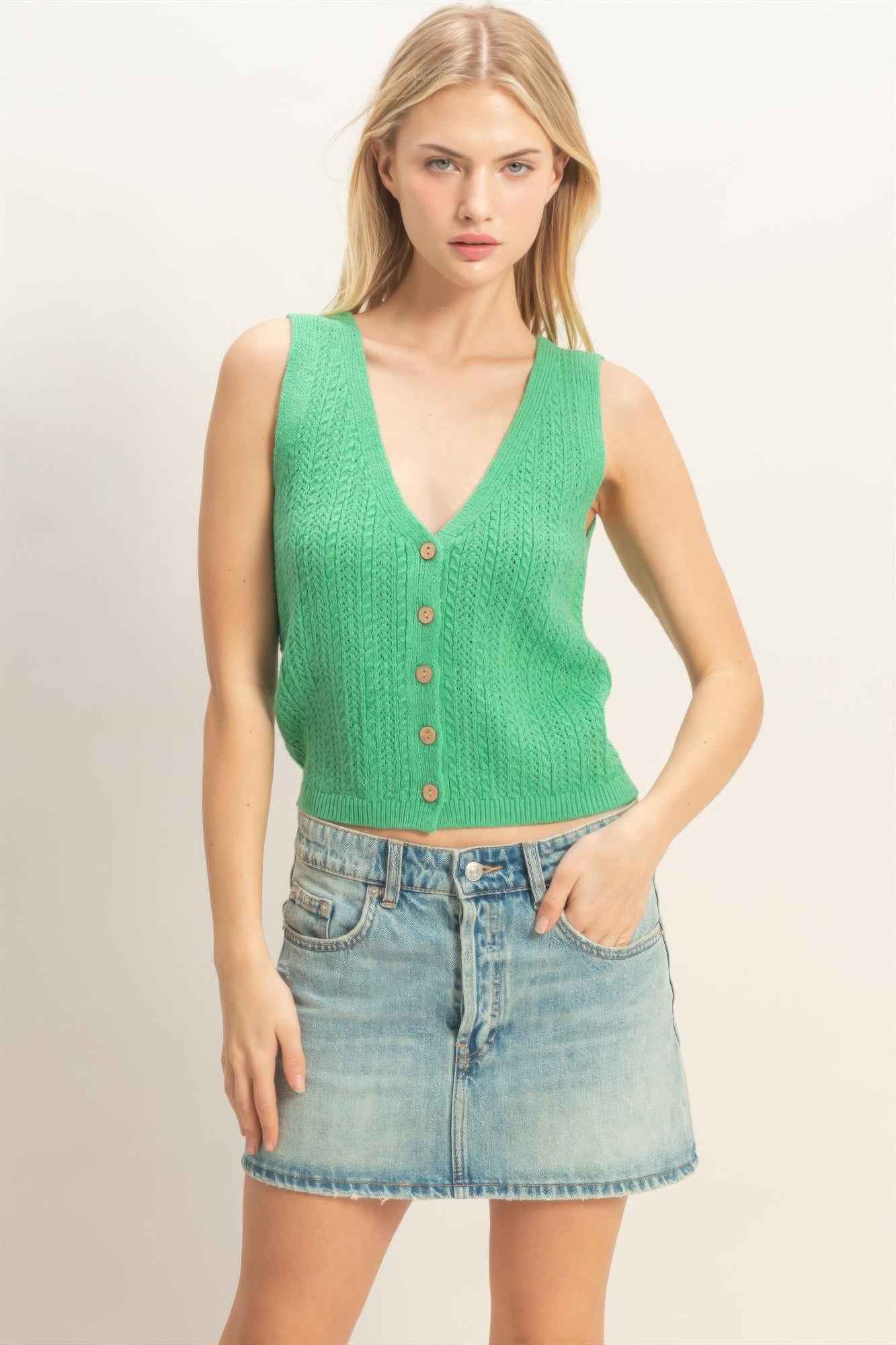 V-neck Knit Tank Top - Ribbed Button-up