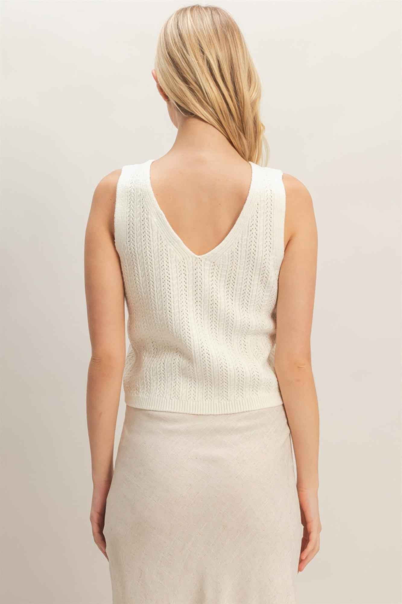 V-neck Knit Tank Top - Ribbed Button-up