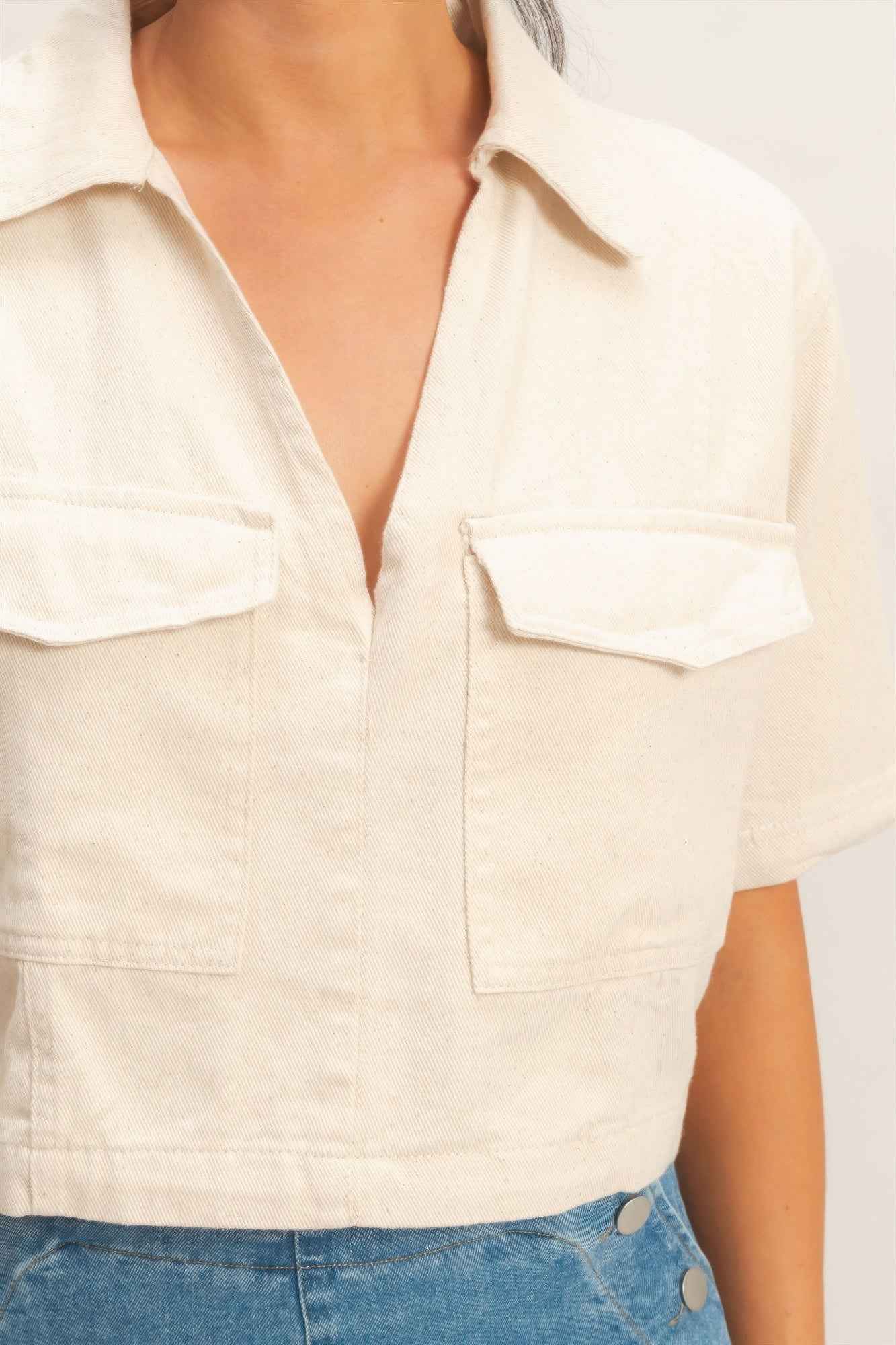 Collared V-neck Top