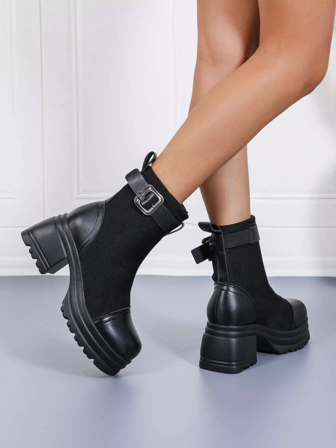 Trendsi Block Heel Ankle Boots in Black with Stylish Buckle and Chunky Sole for Trendy Looks