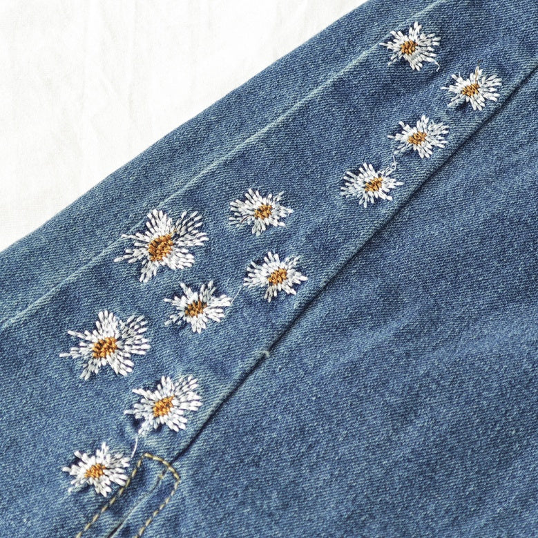 High-Waist Star Patch Slit Leg Jeans - Y2K Retro Denim