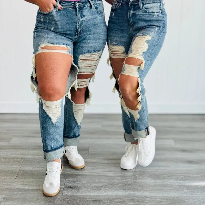 High-Waist Heavy Destroy Jeans - Distressed Ripped Denim