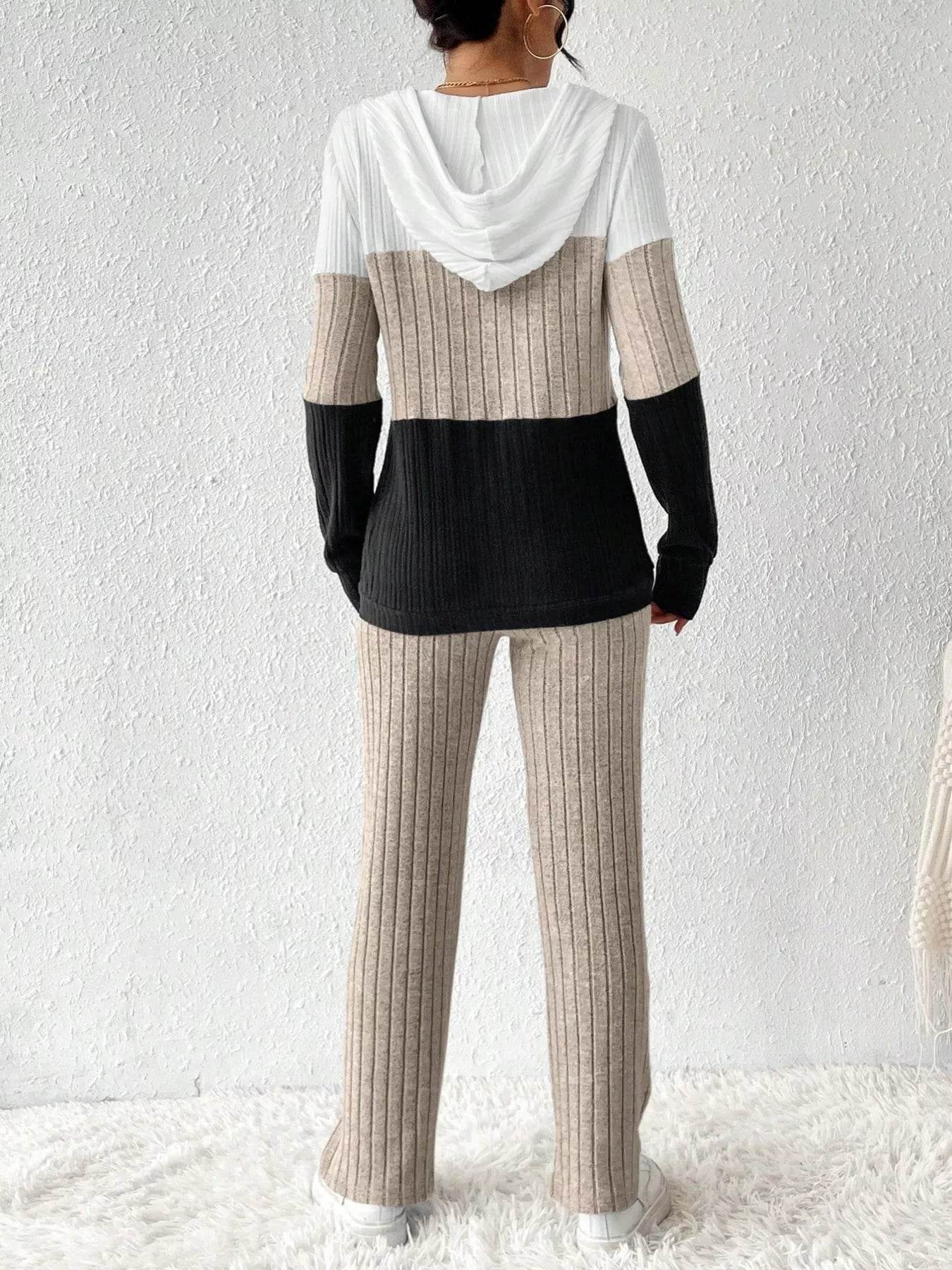 Trendsi Hooded Top and Pants Set in Color Block Design with Comfortable Fit for Casual Wear