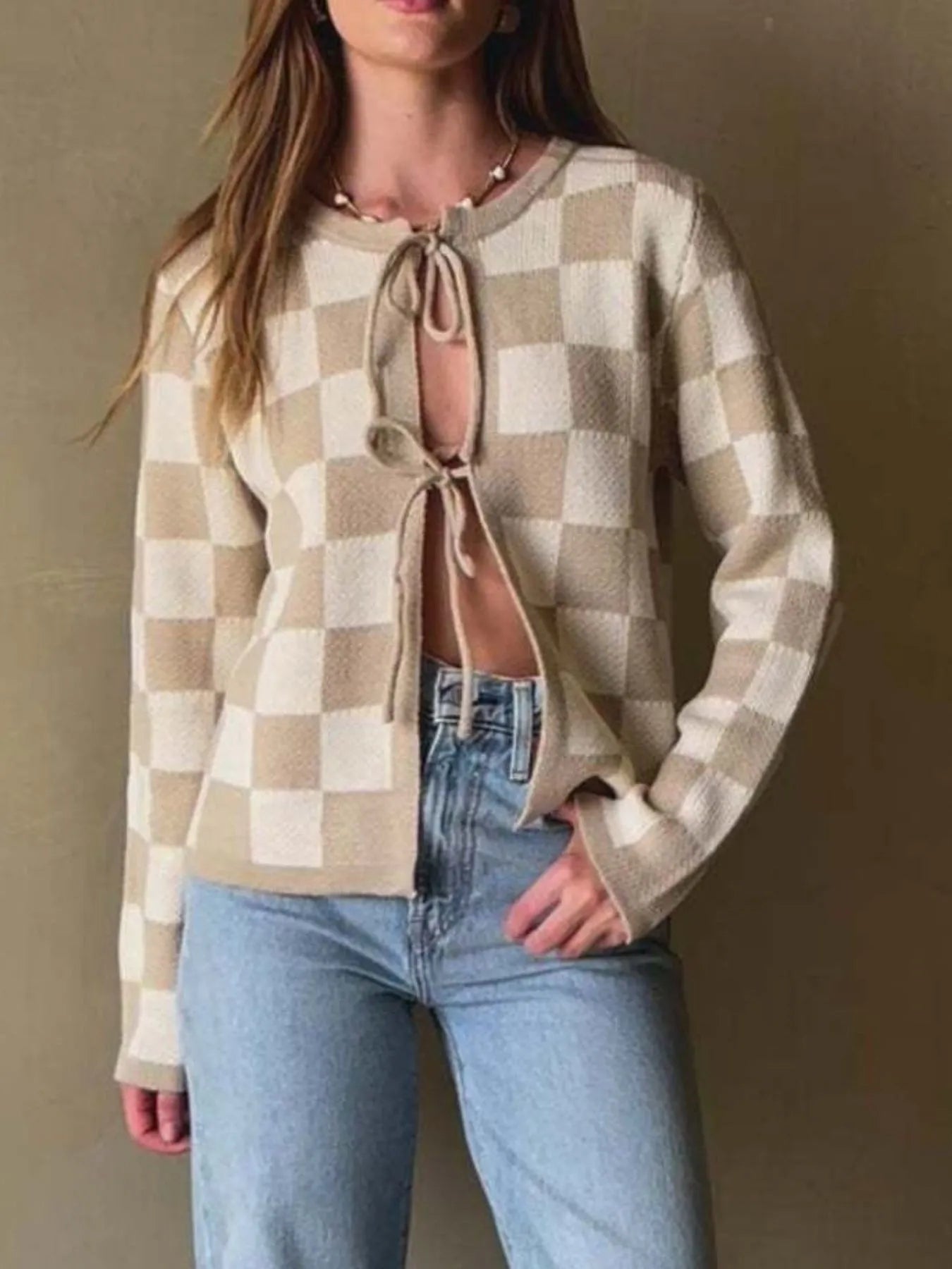 Trendsi Tie-Front Cropped Cardigan beige and white checkered knit with long sleeves worn with high waist jeans