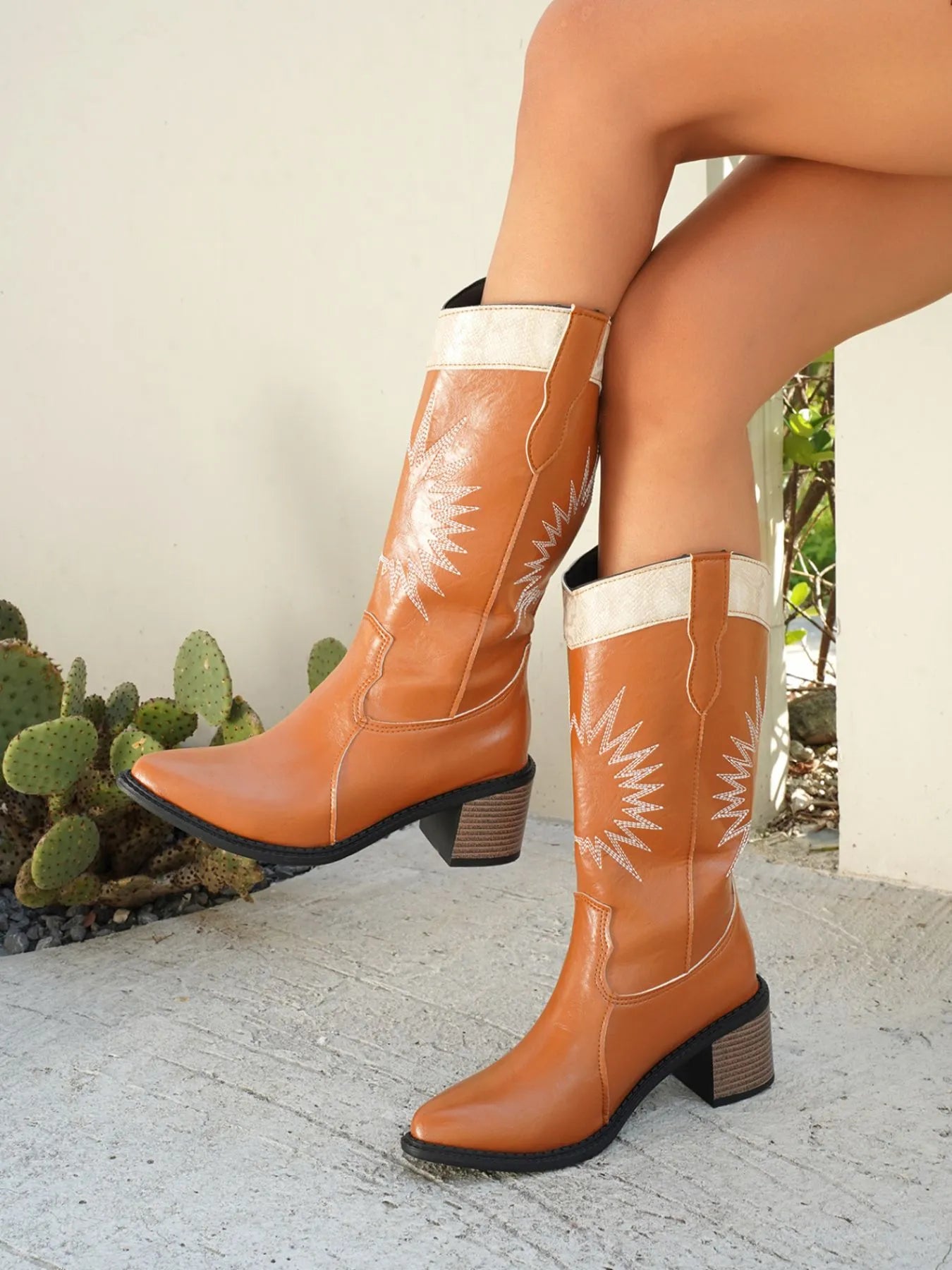 Trendsi Point Toe Low Block brown leather cowboy boots with white embroidery