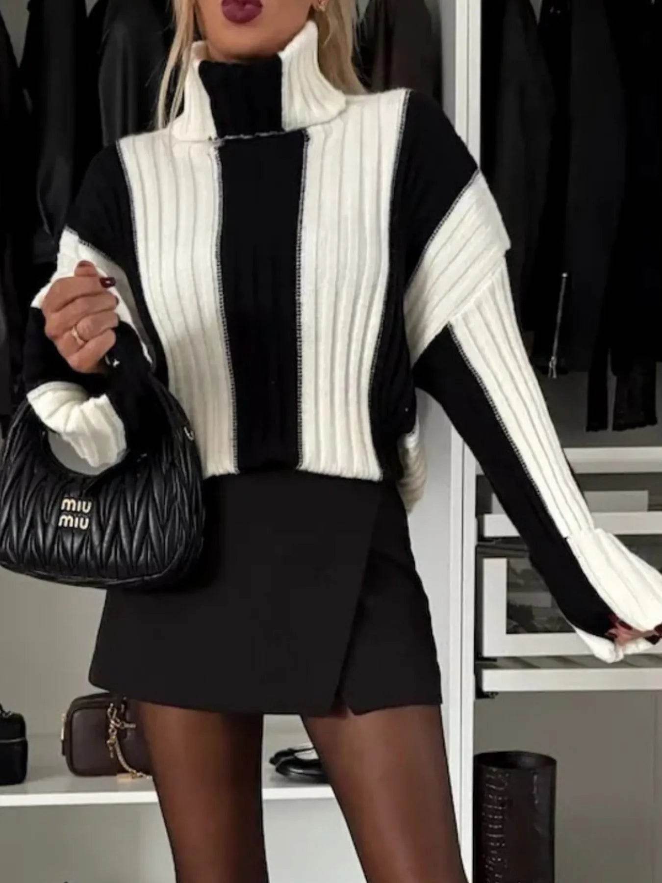 Trendy Ribbed Turtleneck Sweater in Black and White with a Stylish Cropped Fit