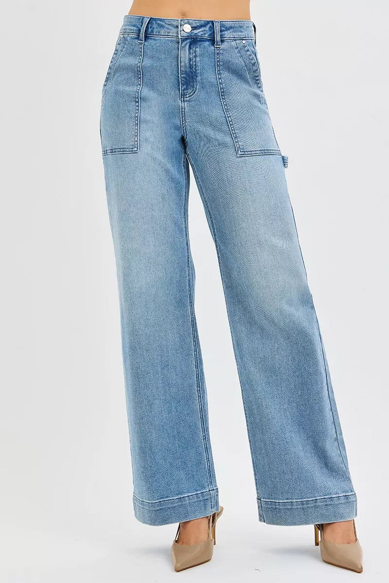 Trendsi Straight Leg Jeans in light wash with a relaxed fit and stylish wide leg design