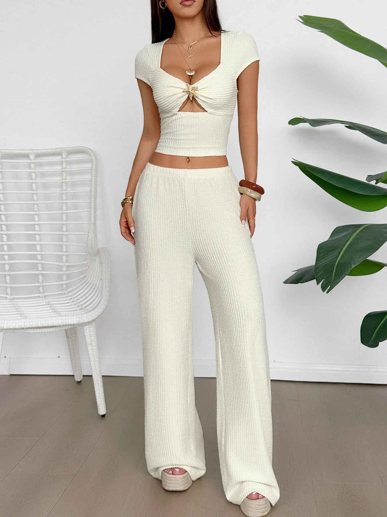 Trendsi Cream Top and Pants Set with Twist Front Design for a Stylish Casual Look