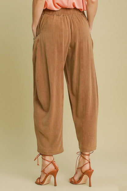 Caramel Elastic Waist Baggy Fit Pants with Pockets