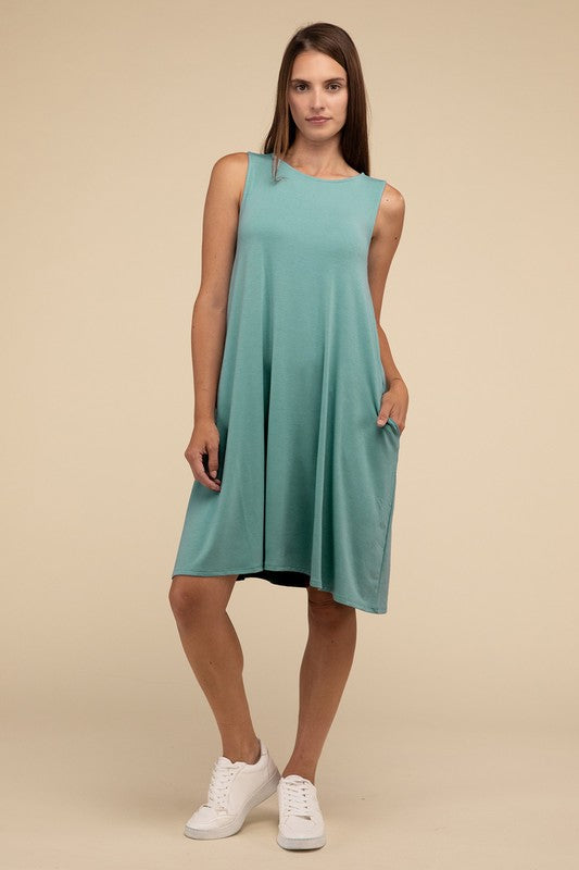 Casual Sleeveless Flared Midi Dress with Side Pockets