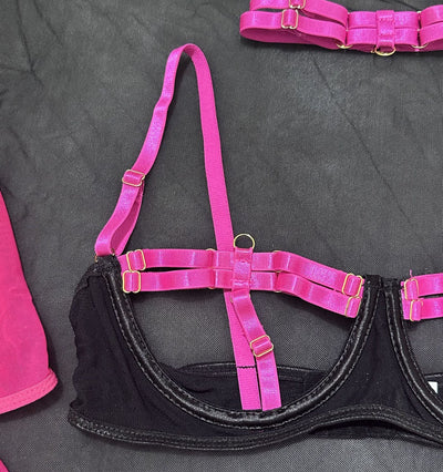Two-Color Splicing Lingerie Set - Three-Piece Strap - Fashions Envy