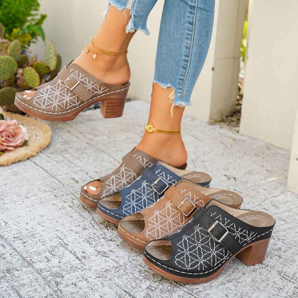 Buckle Strap Block Heel Sandals - Open Toe Square