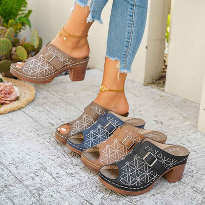 Buckle Strap Block Heel Sandals - Open Toe Square