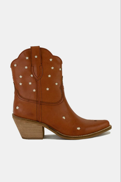 Brown Faux Leather Star-Shaped Cutouts Point Toe Boots