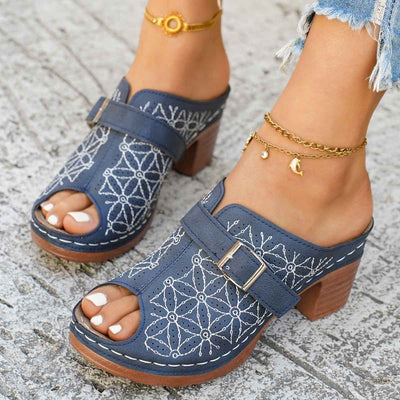 Buckle Strap Block Heel Sandals - Open Toe Square