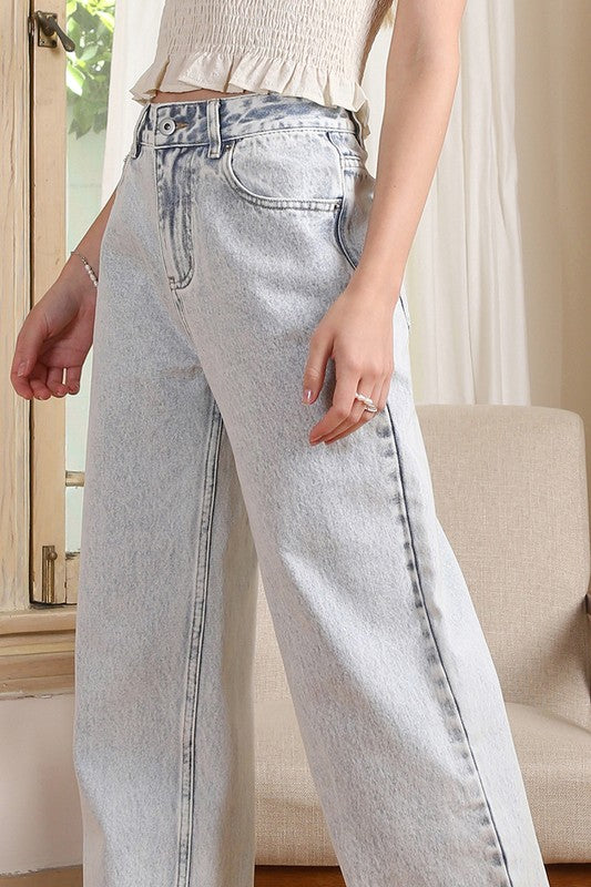 Light Wash High Waist Denim Jeans