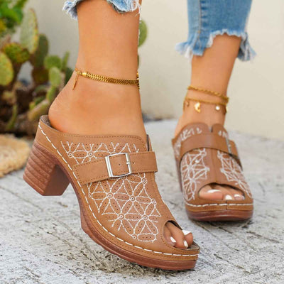 Buckle Strap Block Heel Sandals - Open Toe Square
