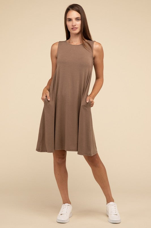 Casual Sleeveless Flared Midi Dress with Side Pockets