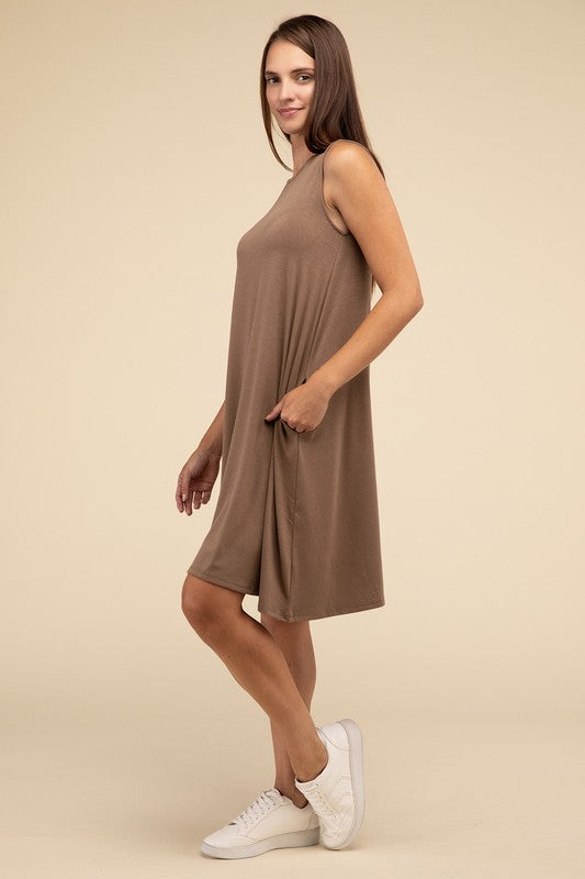 Casual Sleeveless Flared Midi Dress with Side Pockets