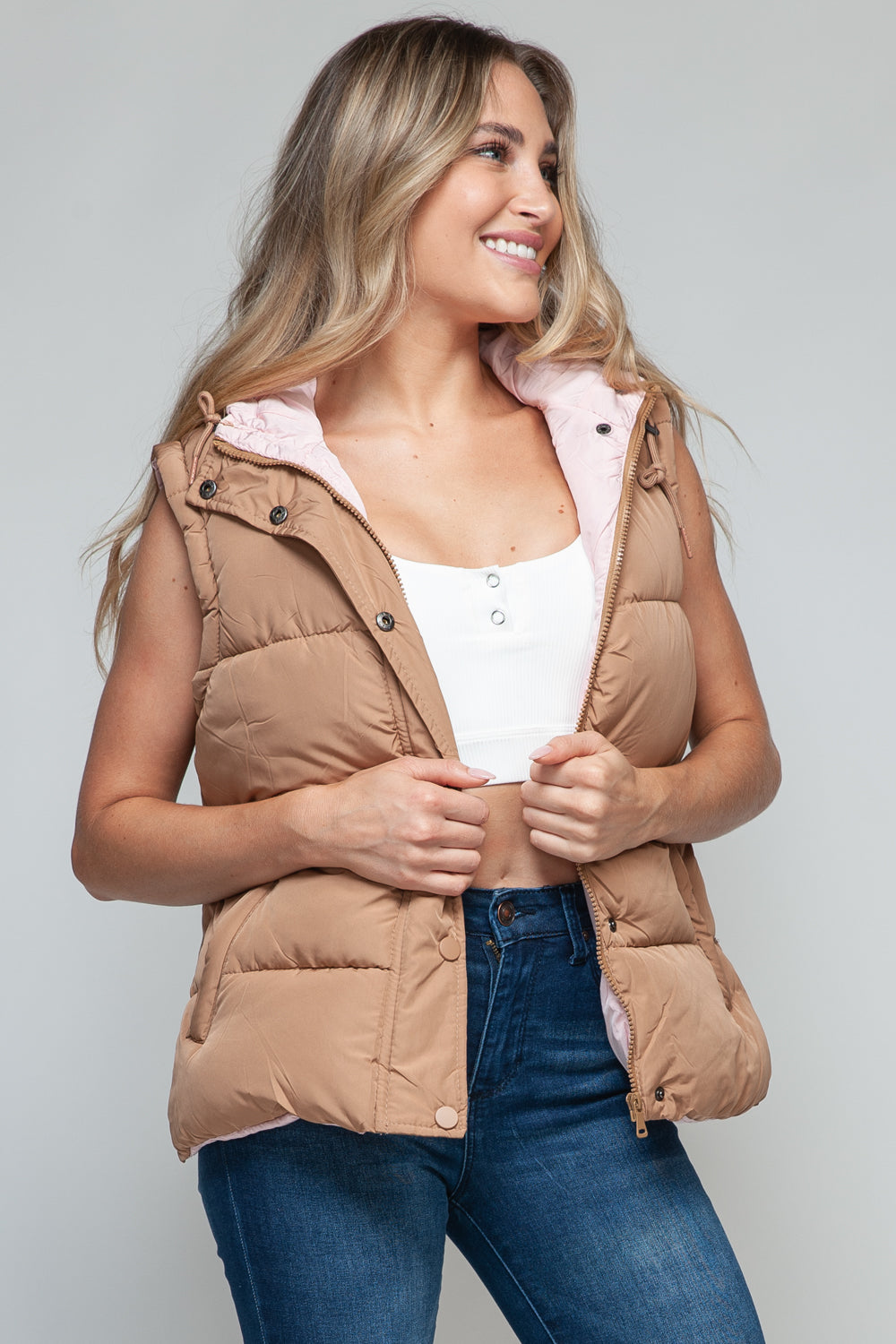 Camel Snap and Zip Closure Hooded Vest