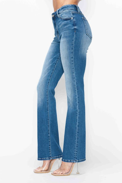 Medium Blue Full Size Distressed High Rise Jeans with Pockets