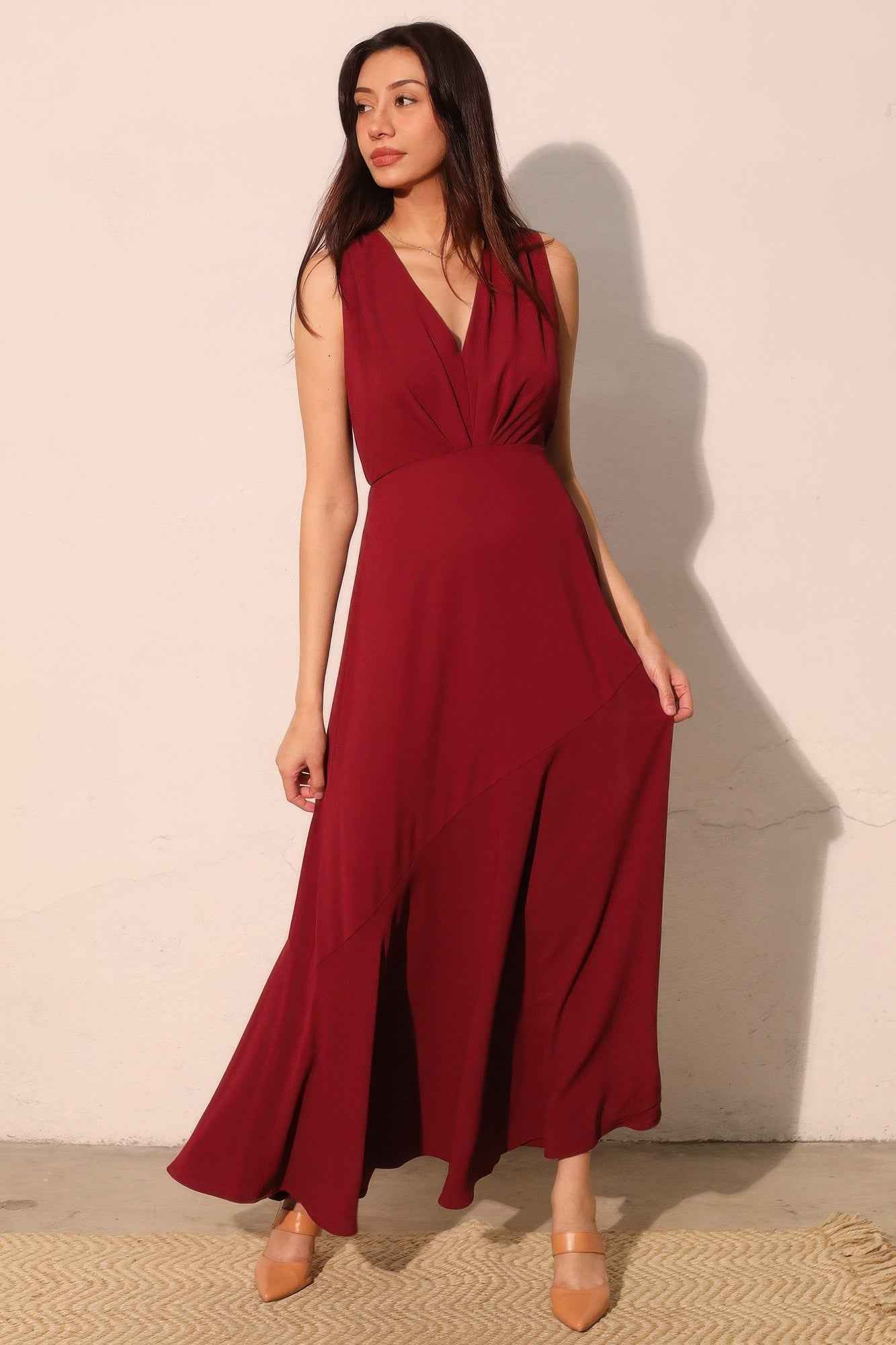 Textured Solid V-neck Maxi Dress