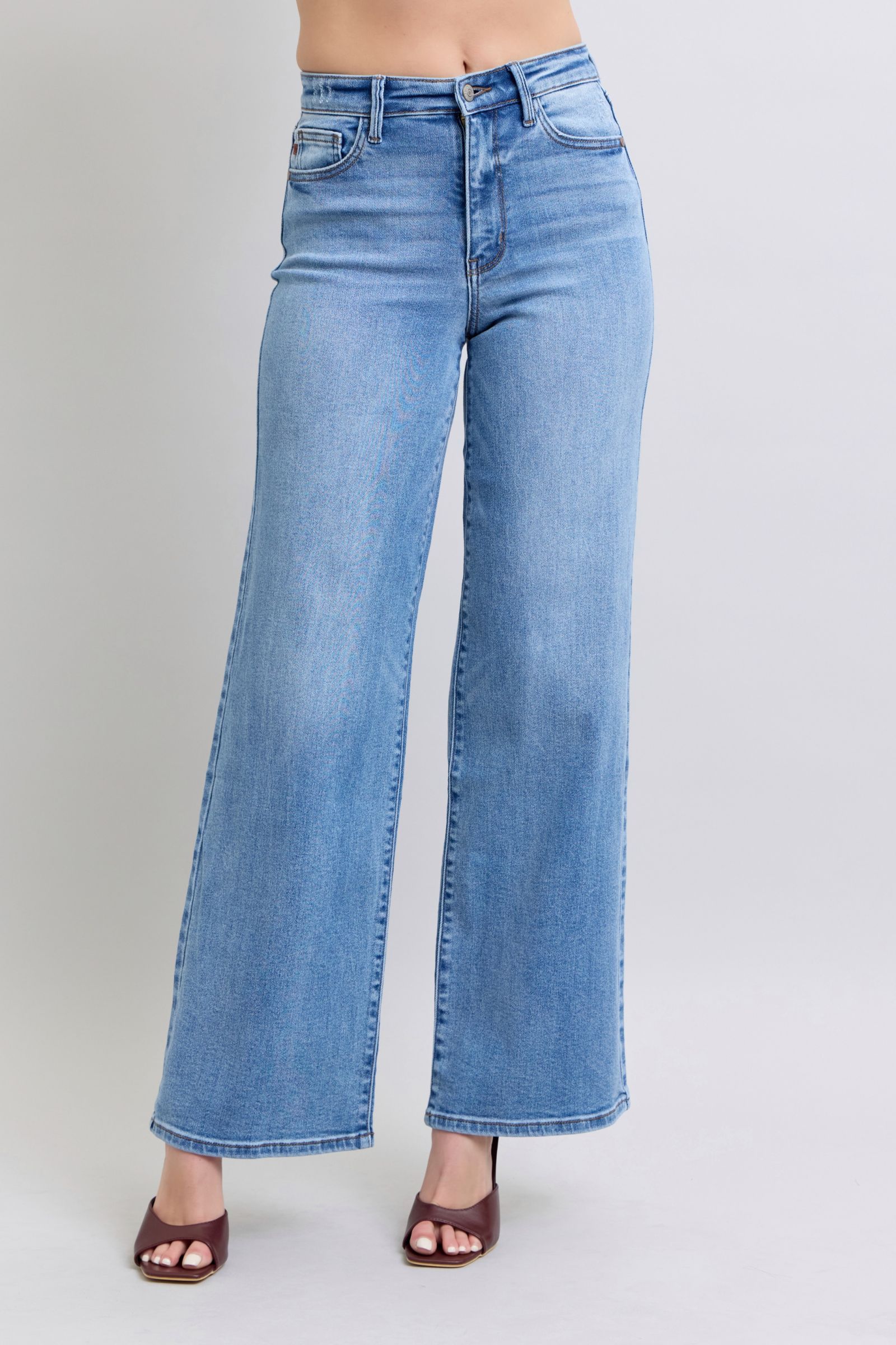 Full Size Wide Leg Judy Blue Jeans with Pockets