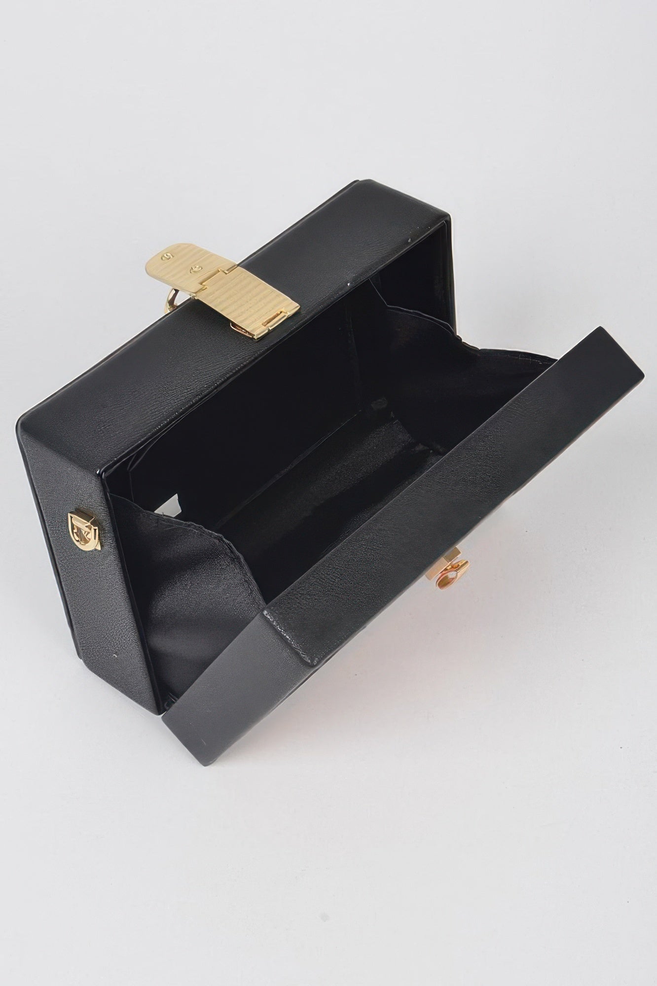 CCWHOLESALECLOTHING black rectangular Clutch Handbag with structured box shape gold clasp and open interior