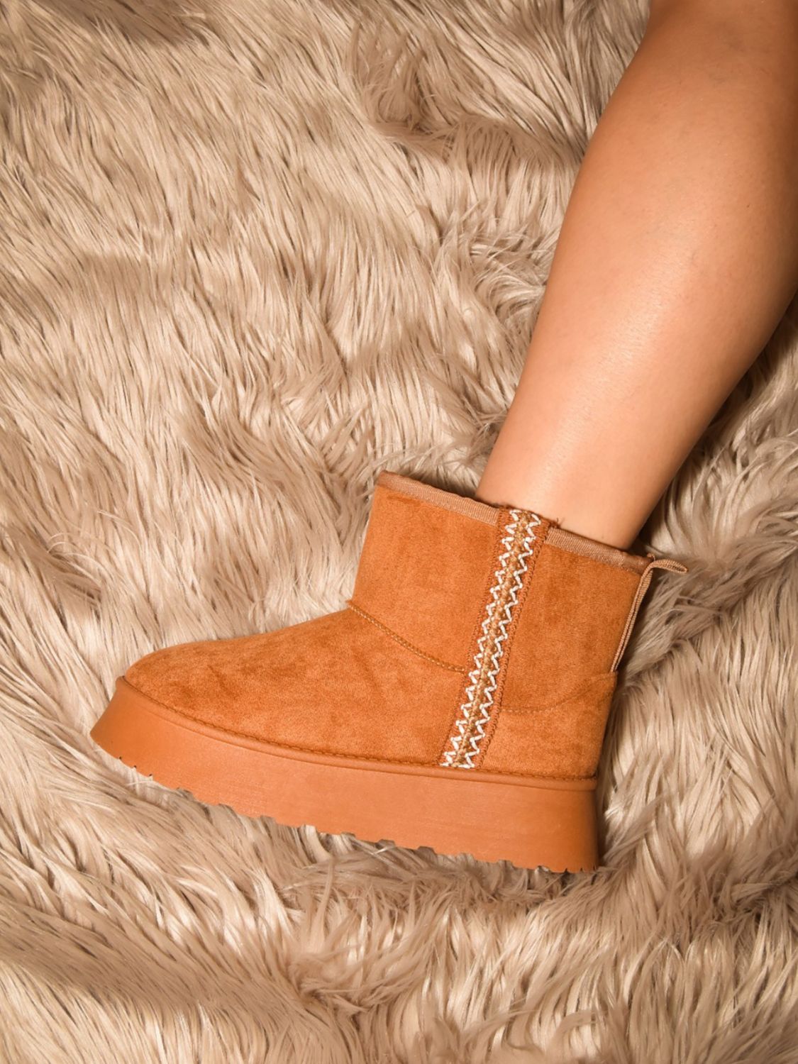 Caramel Round Toe Platform Boots