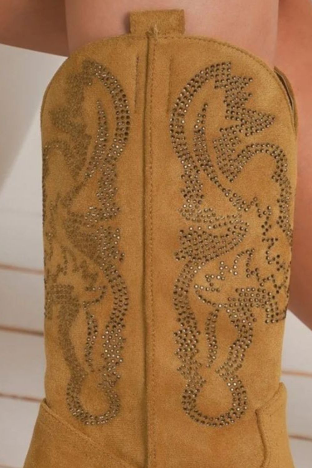 Rhinestone Detail Point Toe Boots