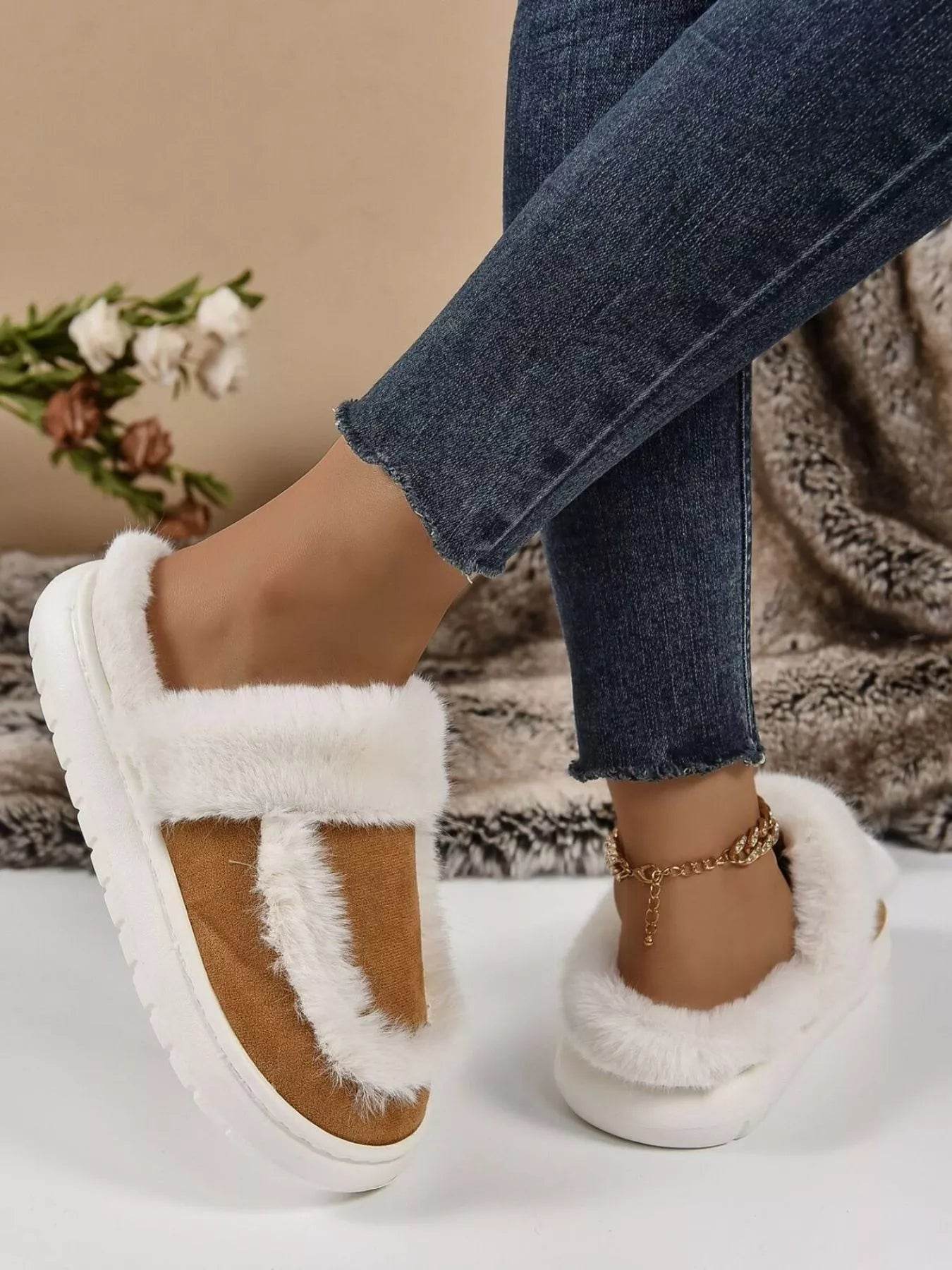 Cozy Faux Fur Women's Round Toe Slippers - Plush Indoor Footwear - Fashions Envy