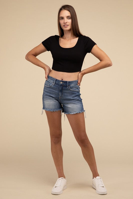 Casual Mid Rise Raw Frayed Hem Fitted Denim Shorts