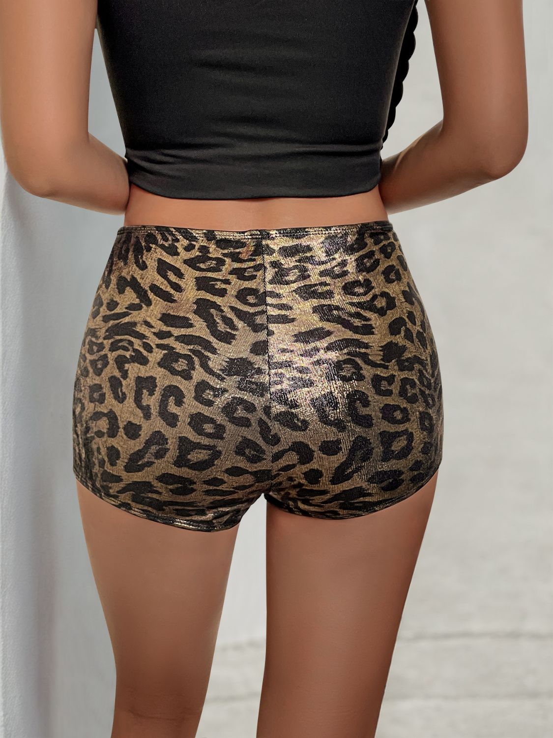 Leopard Fashion Mid-Rise Waist Shorts