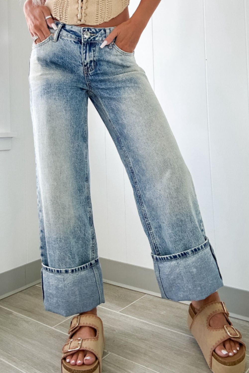 Medium Denim Washed Wide Leg Jeans with Pockets