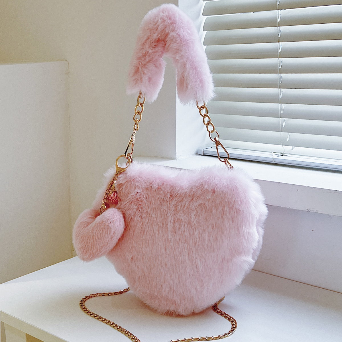 Heart Shape Faux Fur Handbag & Clip-on Mini Heart